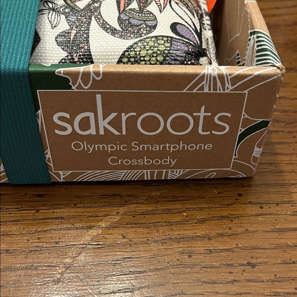 Sakroots Multicolor Owl and Floral Smartphone Crossbody - Picture 2 of 8